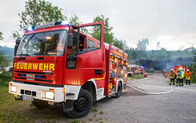 Großbrand im alten Sägewerk - Bild 10_25