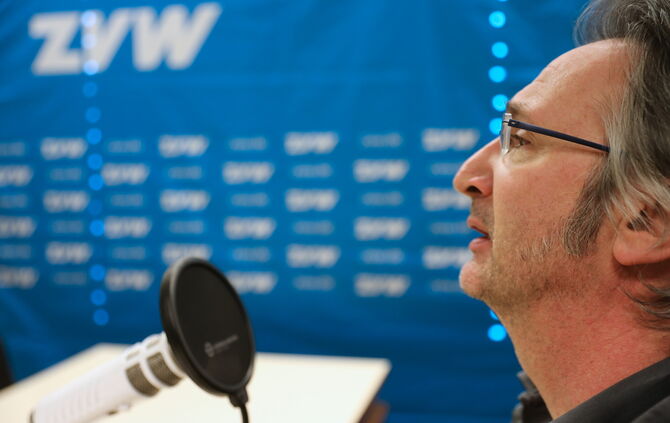 Bewegungsmelder Podcast Alexander Roth Peter Schwarz