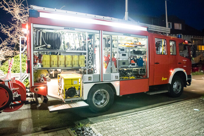 Brand auf Balkon, Blumen- & Uhlandstr., Schwaikheim, 18.04.2022.