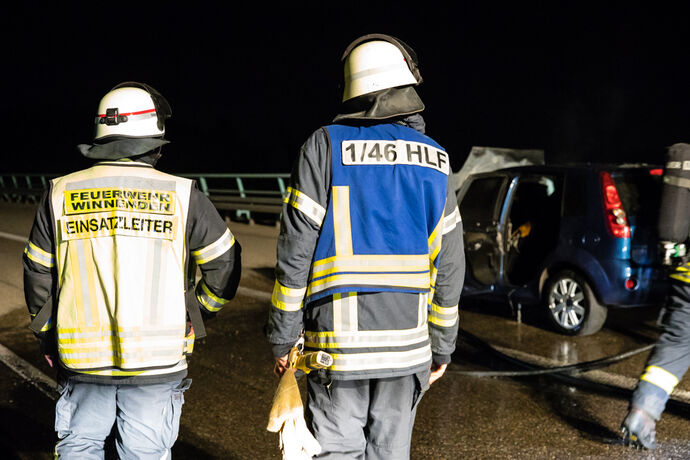 Autobrand, B14 Zipfelbachviadukt, Winnenden, 02.05.2022.