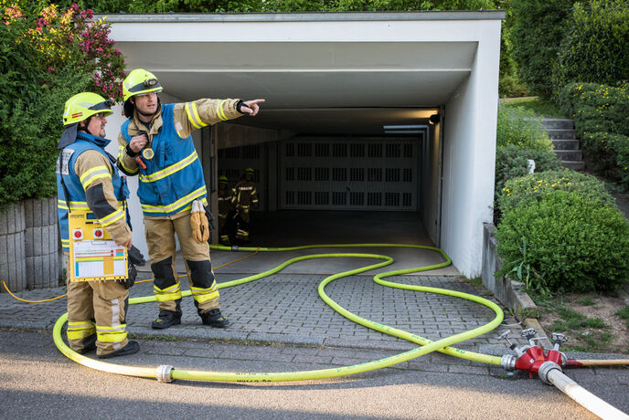 Tiefgaragenbrand, Dombovarstr., Kernen-Rommelshausen, 16.05.2022.