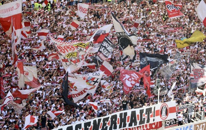 Cannstatter Kurve, Fans, Ultras, VfB-Fans, Fußball-Fans
