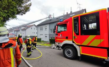 Backnang: Wohnung im Vollbrand - Feuerwehr im Großeinsatz