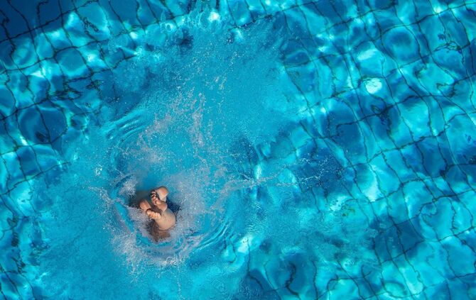 Einfach abtauchen und beim Schwimmen Stress und Sorgen vergessen.