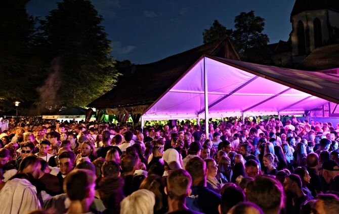 Bunt und gut drauf: Bilder vom Altstadtfest Waiblingen 2022