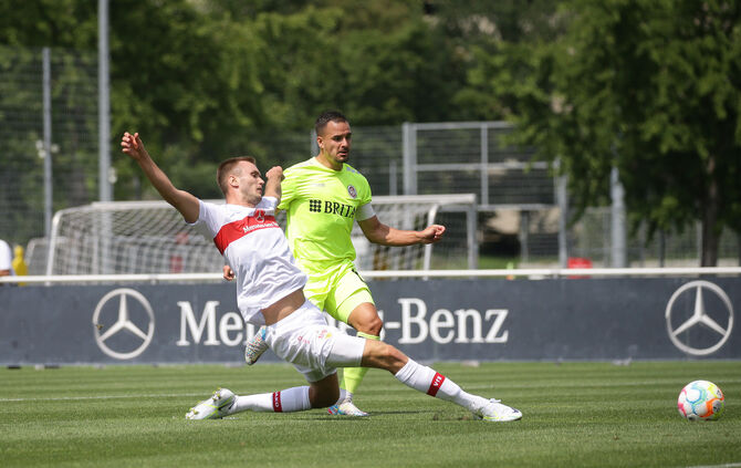 Fußball VfB Stuttgart vs. SV Wehen Wiesbaden