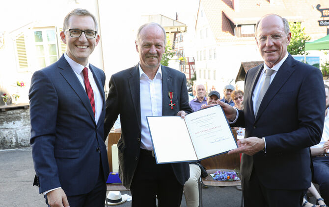 bundesverdienstkreuz_01