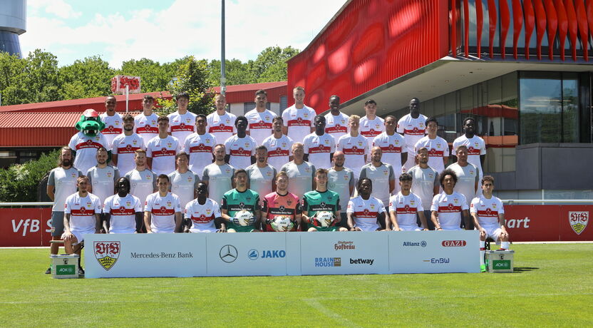 Mannschaftsfoto VfB Stuttgart / Saison 2022/23