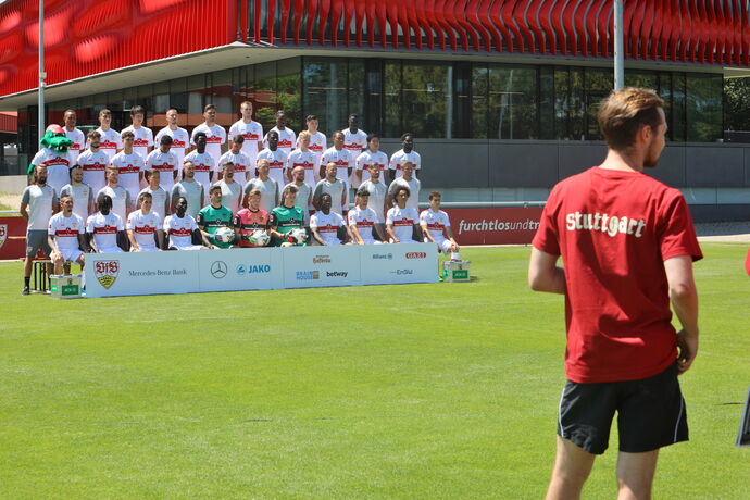 Mannschaftsfoto VfB Stuttgart / Saison 2022/23