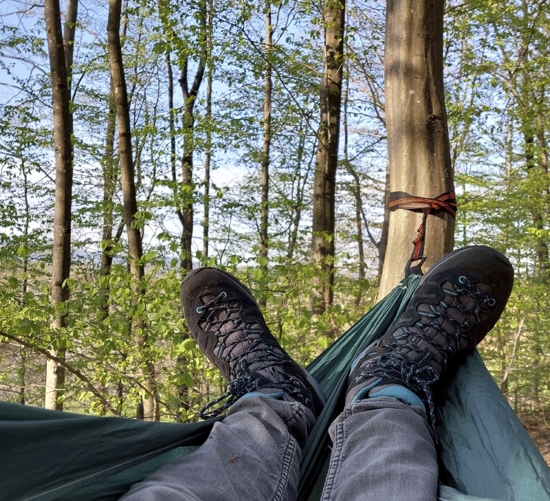 Ist der Powernap als Mittagsschlaf gut? Tipps für den Tag der