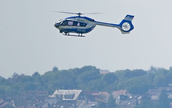 Polizeihubschrauber Symbolfoto Symbolbild Symbol Polizei Blaulicht