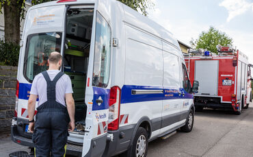 Gasleitung auf Grundstück angebaggert, Panoramastr., Leutenbach-Weiler zum Stein, 30.07.2022.