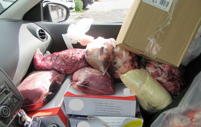 Ungekühlter Fleischtransport im PKW