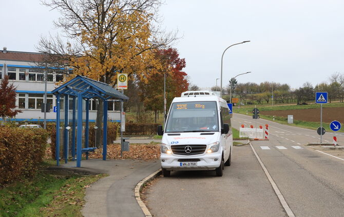 Haltestelle Gemeindehalle