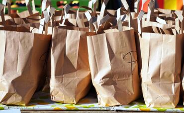 Papiertüten Papiertüte Vespertüte Symbol Symbolfoto