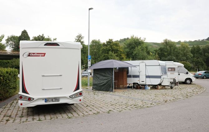 primetech dachzelt lift Prime Tech Dachzeltlift 2.0, bis 150 kg, 240 cm Hubhöhe stem:100 Felt Surplus 30 Camping Kato Alissos |