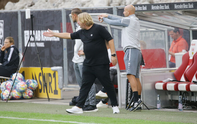 Fußball Bundesliga VfB Stuttgart vs. FC Schalke 04