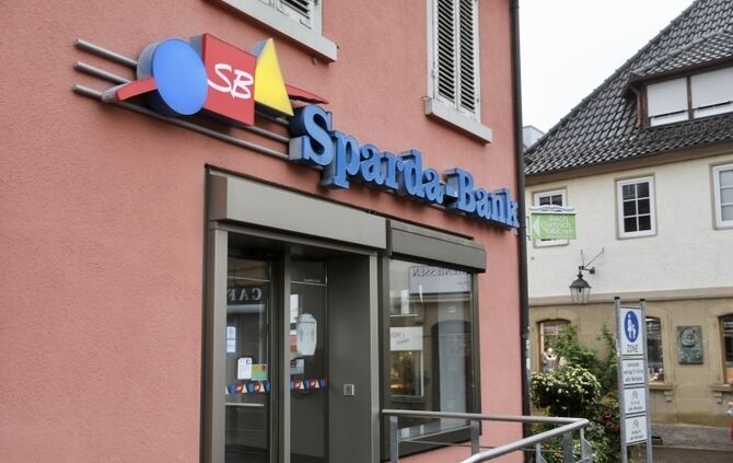 Sparda-bank Filiale Mülheim An Der Ruhr Verärgerte Kunden in Winnenden: Die SB-Filiale der Sparda-Bank schließt
