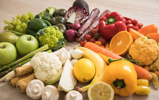 Essen versorgt unseren Körper mit Nährstoffen.