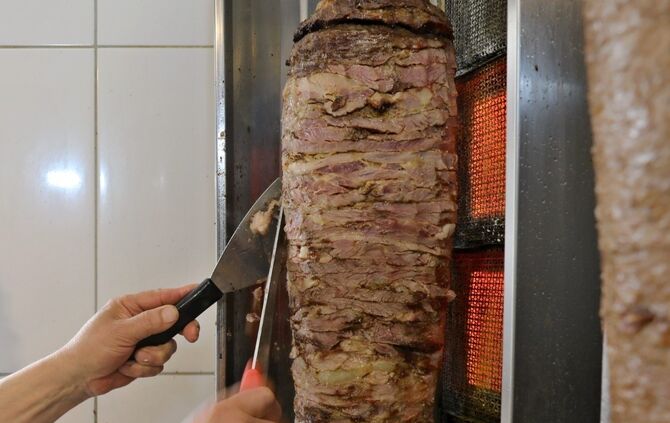 Döner Dönerspieß Symbolbild