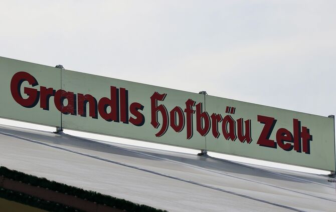 Cannstatter Wasen Grandls Hofbräuzelt