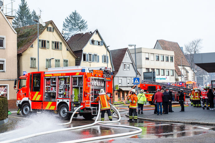 Dachstuhlbrand_Sulzbacher Strasse, Backnang_27.02.2020