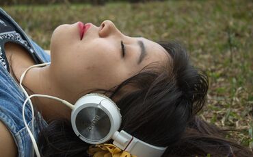 Kopfhörer Musik Podcasts Spotify