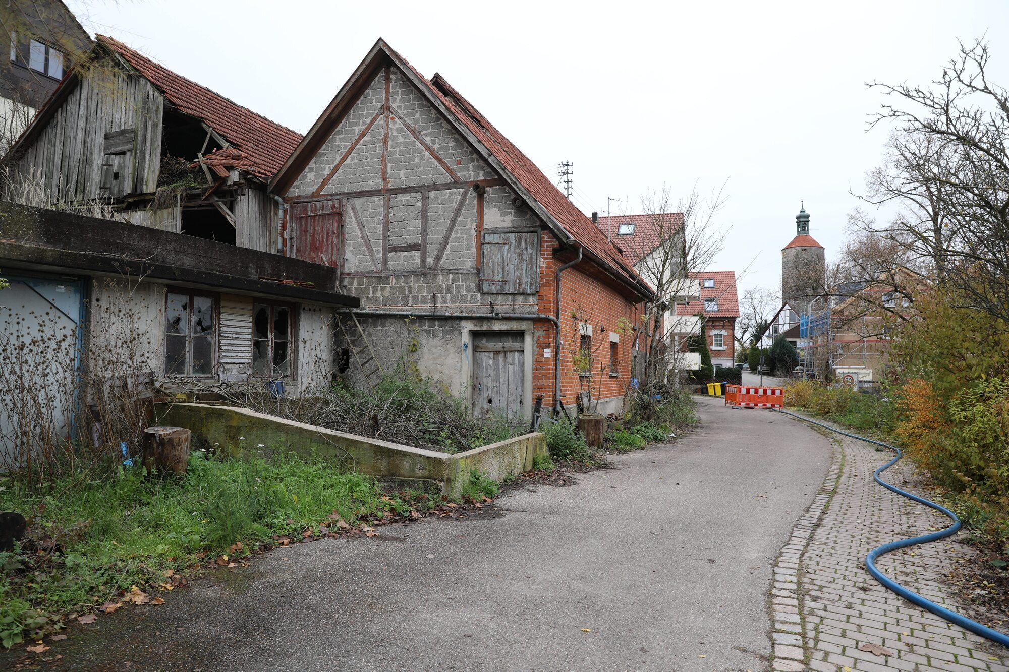 WinnendenBürg Wohnhaus und Stall weichen einem Haus mit sechs