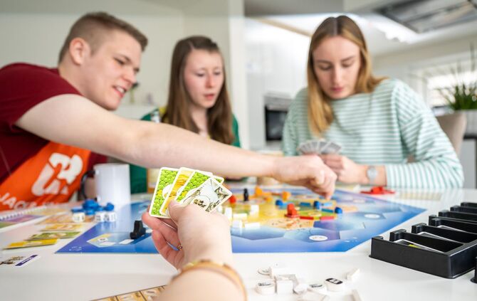 Gesellschaftsspiele trainieren die sozialen Kompetenzen
