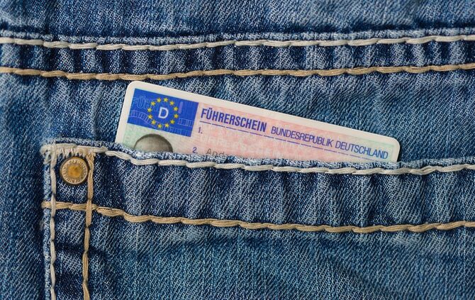 drivers-license-g9bb96dfdb_1920