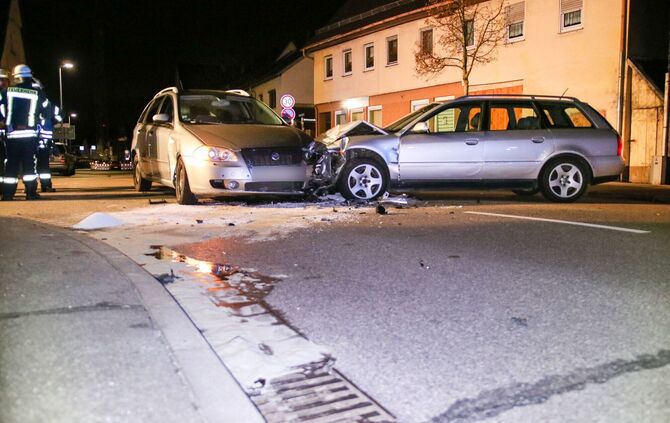 Unfall, Wieslauftalstr./ Miedelsbacher Str. / Welzheimer Wald Str., Schorndorf-Haubersbronn, 12.01.2023.
