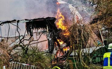 Brand Gartenhütte, Schorndorf-Buhlbronn, 18.01.2023.