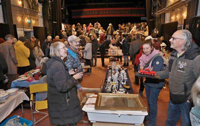 Nachtflohmarkt im Club Manufaktur: Wie die Veranstaltung ankam - Nachrichten aus Schorndorf ...