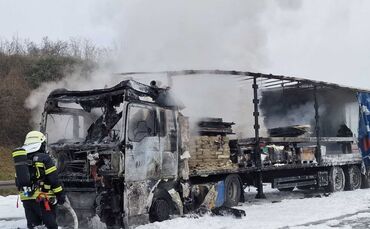 Lkw Brand Teiler B14 B29 Mittwoch (15.02.)