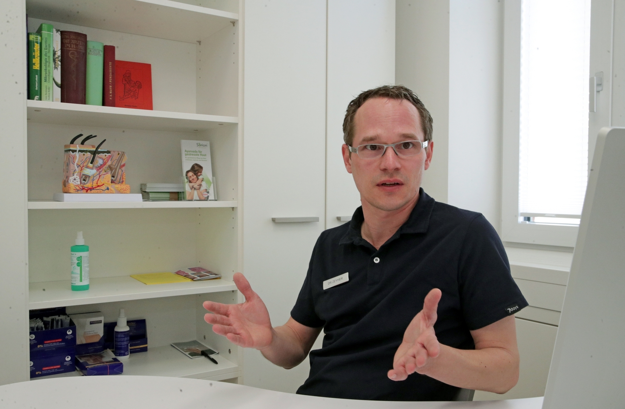 „Wir regulieren uns zu Tode“: Hautarzt Dr. Zeyher darf sich in Schorndorf nicht niederlassen ...