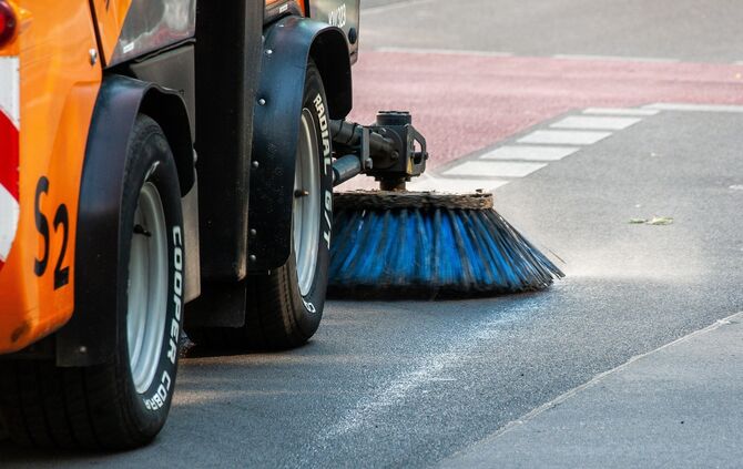 sweeper-g3398f2407_1920