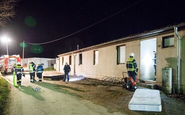 Brand in einem Zimmer der Asylunterkunft Heuweg, Weinstadt-Großheppach, 21.02.2023.