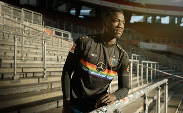 Sondertrikot Regenbogen