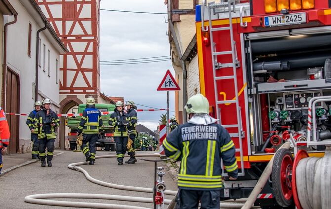 Gasleitung mit Bagger durchtrennt, Eckehardtstr., Winnenden-Höfen, 23.03.2023., 23.03.2023.