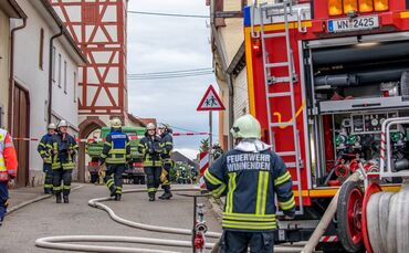 Gasleitung mit Bagger durchtrennt, Eckehardtstr., Winnenden-Höfen, 23.03.2023., 23.03.2023.