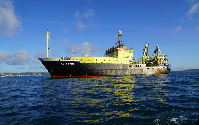 Bild1_Forschungsschiff_Tridens_Copyright_Bram_Couperus