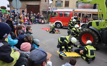 Schauübung Feuerwehr Abteilung Endersbach in Großheppach