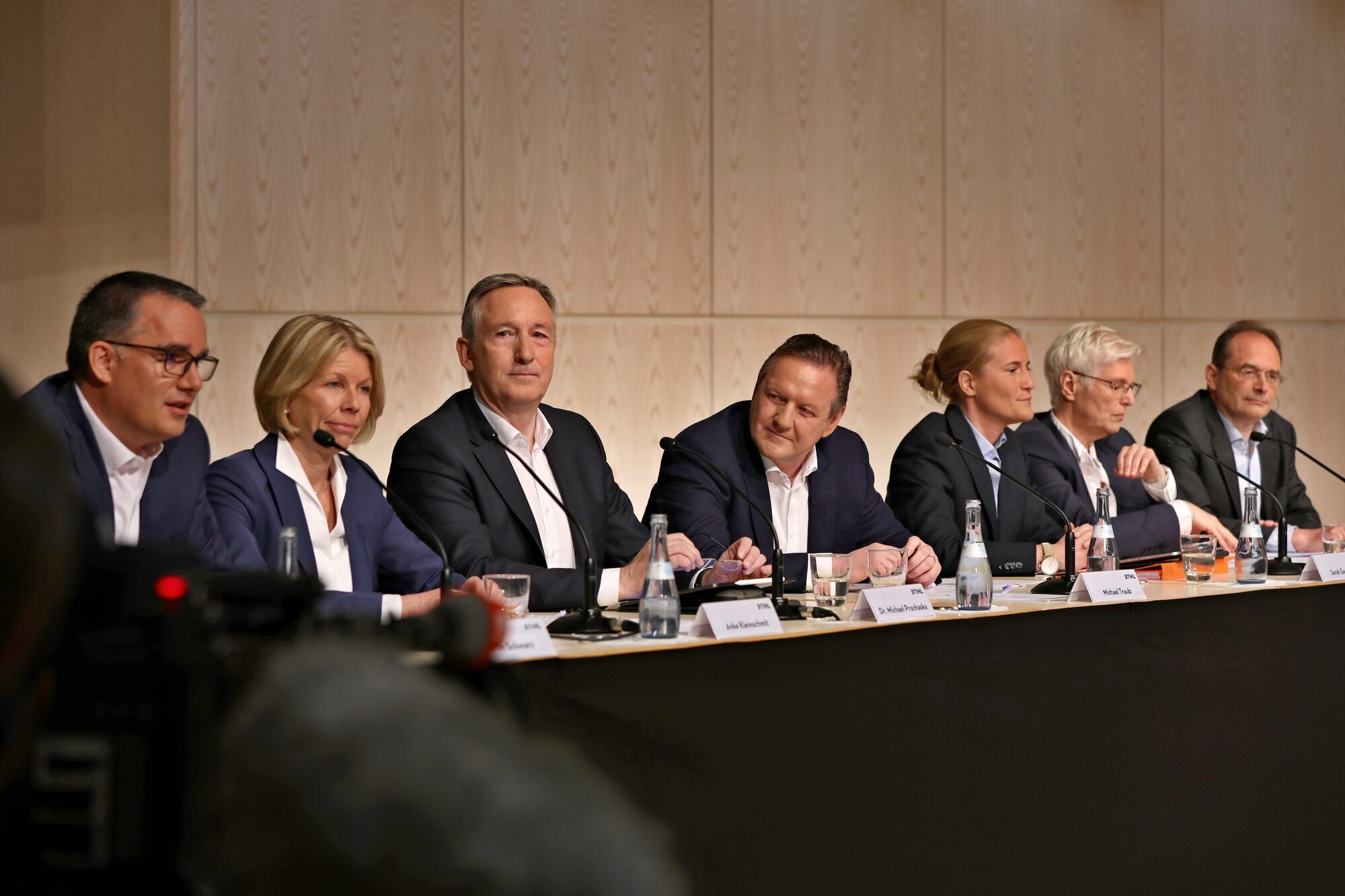 Stihl-Vorstand paritätisch mit drei Männern und drei Frauen besetzt