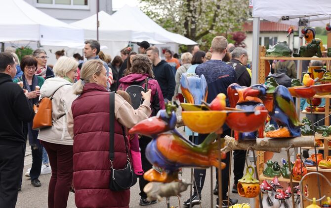 Urbachs Töpfermarkt mit internationalem Flair ist beliebt - Nachrichten