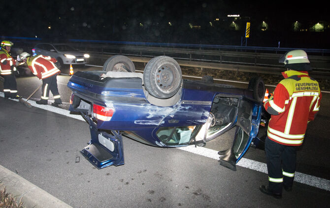 B29 - Auto überschlägt sich - Bild 01_1
