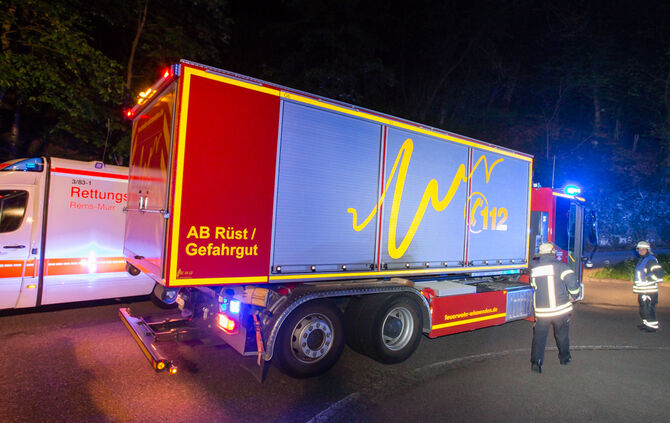 Frau bei Unfall leicht verletzt - Bild 08_5