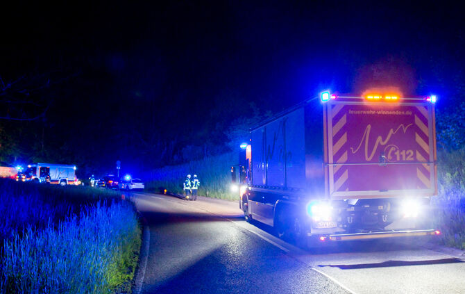 Frau bei Unfall leicht verletzt - Bild 02_12