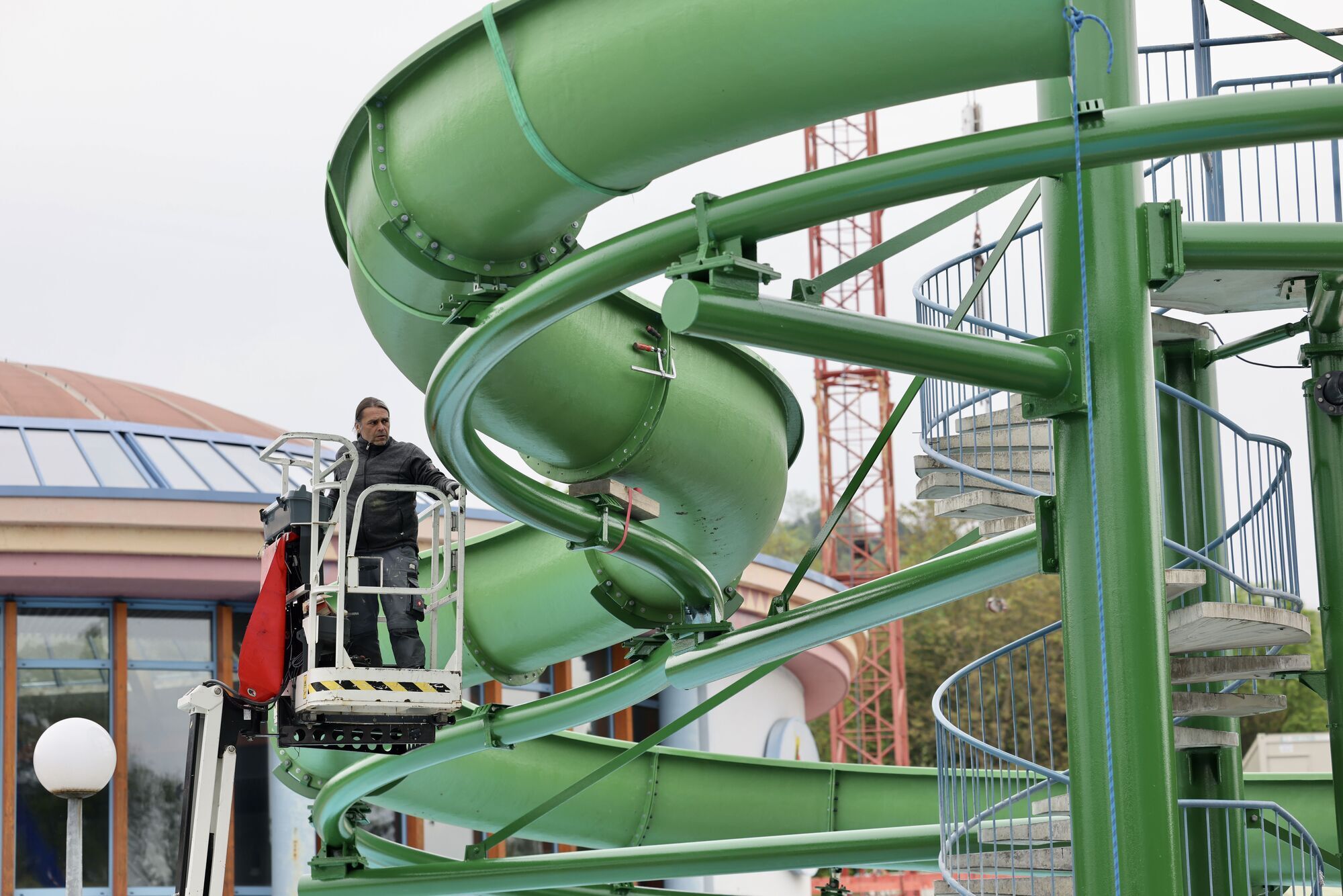 Neue Rutsche für das Wunnebad Winnenden Wann Badegäste das neue Highlight nutzen dürfen