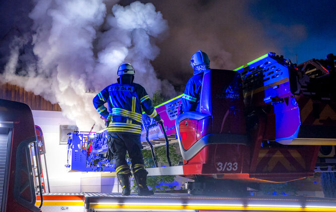 Brand in Wohnhaus, Silcherstr., Winnenden-Birkmannsweiler, 17.05.2023.