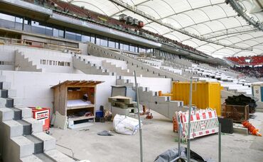 Mit der sanierten Haupttribüne will der VfB Stuttgart von Ende 2024 an mehr Geld einnehmen. Allerdings steigt auch seine Belastu